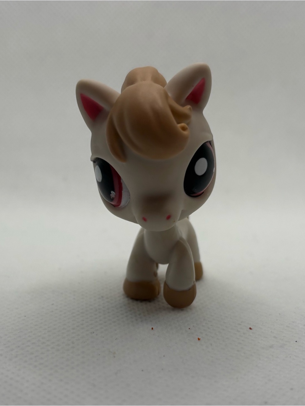 LPS Littlest Pet Shop #1777 White Cream Beige Blonde Horse Pink Purple Eyes 2005